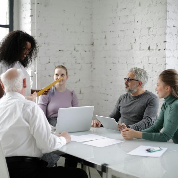 pros and cons of a corporation